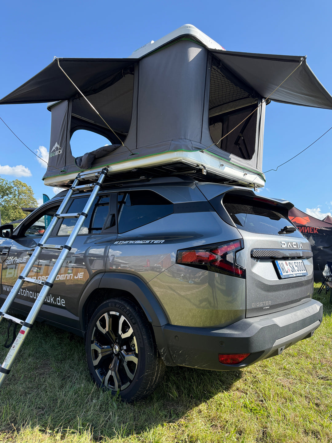 GEAR ROCK Kootenay exhibit (location Outdoor Lodge, 15741 Bestensee)