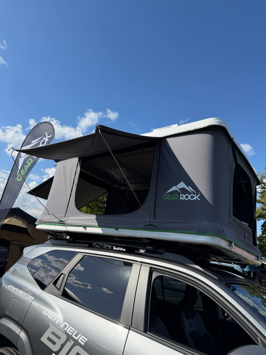 GEAR ROCK Kootenay exhibit (location Outdoor Lodge, 15741 Bestensee)