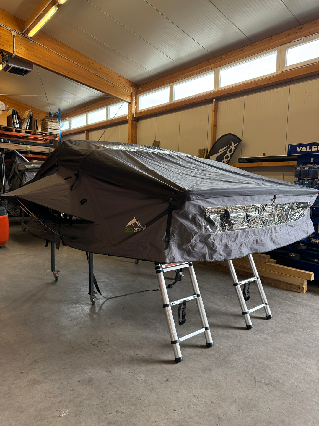 Abverkauf Saison 2025: Dachzelt GEAR ROCK Chilkat 220 (Ausstellungsstück)