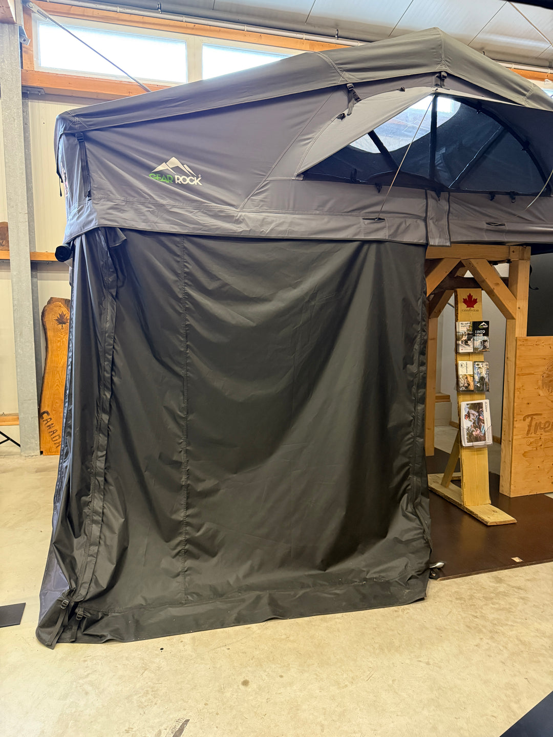 Abverkauf Saison 2025: Dachzelt GEAR ROCK Chilkat 220 (Ausstellungsstück)