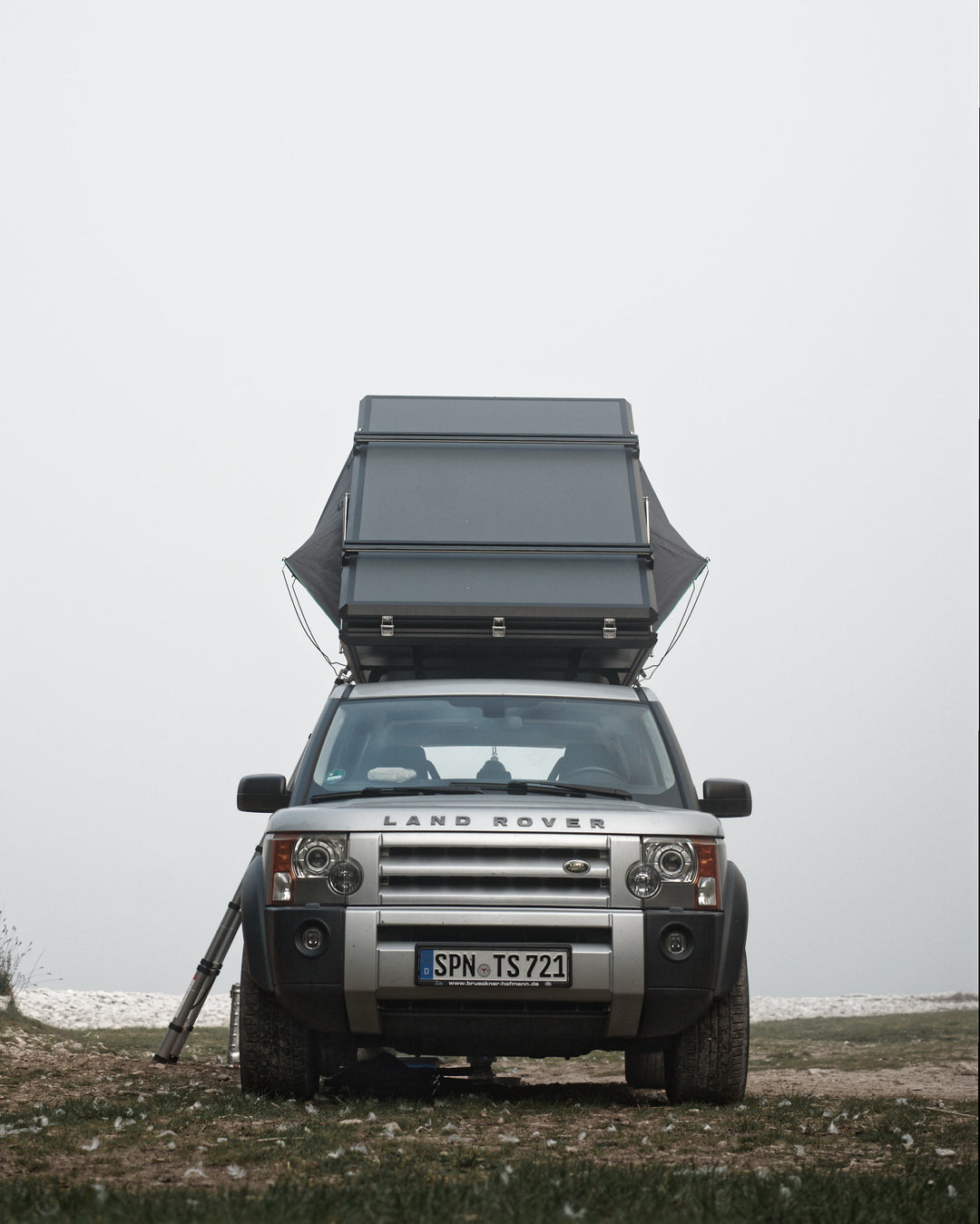 GEAR ROCK Revelstoke - hard shell roof tent