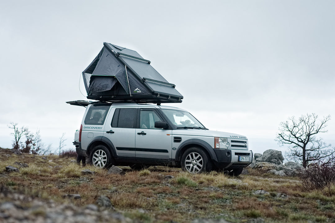 GEAR ROCK Revelstoke - hard shell roof tent